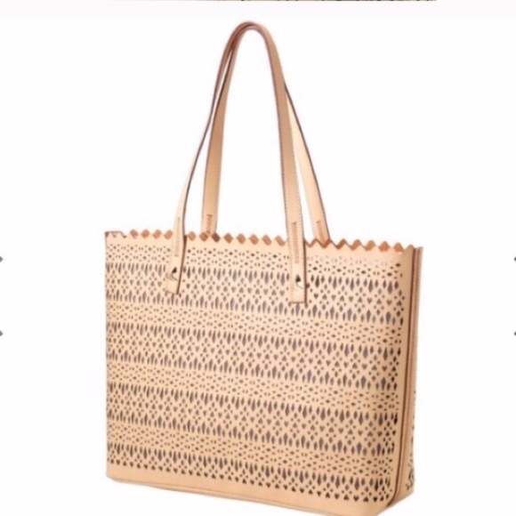 Stella & Dot Handbags - NWOT Stella & Dot Avalon Tote in Blush